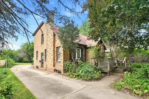 1907 Snelling Ave N, Falcon Heights, MN 55113 - Photo 2