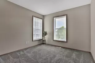 5175 Fairpoint Dr N, Hugo, MN 55038 - Photo 18