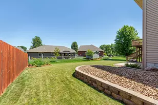 228 Creekside Dr, Eagle Lake, MN 56024 - Photo 6