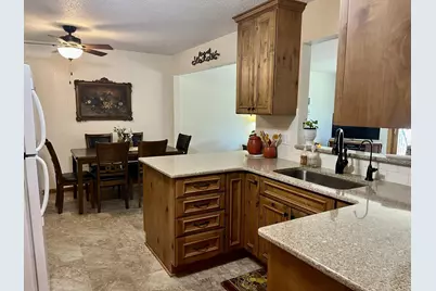 101 Albion Avenue #301, Fairmont, MN 56031 - Photo 4