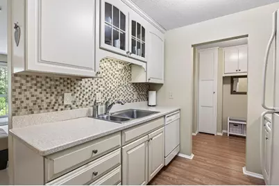 4360 Brookside Court #209, Edina, MN 55436 - Photo 8