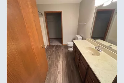 806 28th Avenue SW, Willmar, MN 56201 - Photo 20