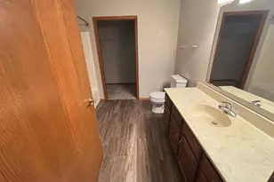 806 28th Ave SW, Willmar, MN 56201 - Photo 20