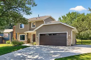 11005 45th Ave N, Plymouth, MN 55442 - Photo 2