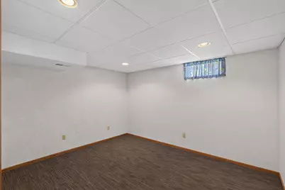 11005 45th Avenue N, Plymouth, MN 55442 - Photo 30