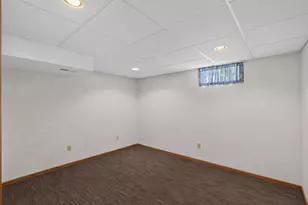 11005 45th Ave N, Plymouth, MN 55442 - Photo 30