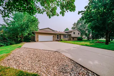 5708 Nightingale Court, Saint Cloud, MN 56303 - Photo 2