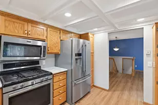 820 86th Ln NW, Coon Rapids, MN 55433 - Photo 18