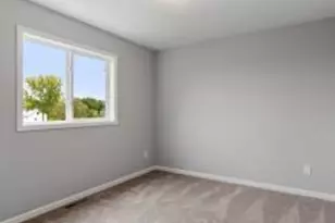 10574 Goodview Ave S, Cottage Grove, MN 55016 - Photo 12