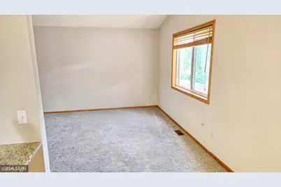8001 Jeffery Avenue S, Cottage Grove, MN 55016 - Photo 4