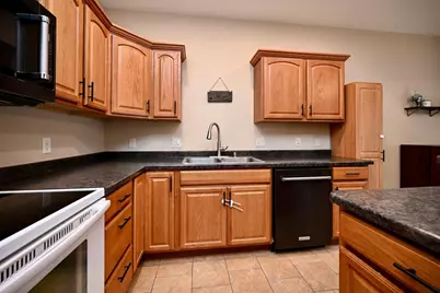 3525 W 7th Street #B, Winona, MN 55987 - Photo 10