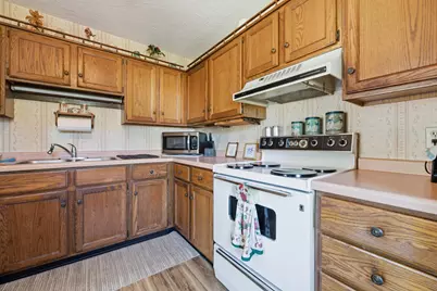 64 W 16th Street, Buffalo City, WI 54622 - Photo 8