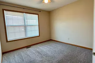 1760 Riverside Dr, Shakopee, MN 55379 - Photo 12