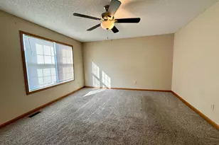 1760 Riverside Dr, Shakopee, MN 55379 - Photo 16