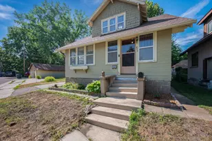 406 W Lewis St, Mankato, MN 56001 - Photo 2