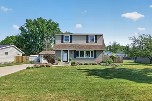 2607 Valley View Pl, White Bear Lake, MN 55110 - Photo 38