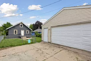 3823 Dupont Ave N, Minneapolis, MN 55412 - Photo 40