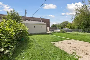 3823 Dupont Ave N, Minneapolis, MN 55412 - Photo 38