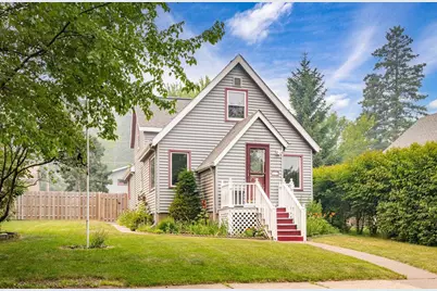 1217 E 10th Street, Duluth, MN 55805 - Photo 2