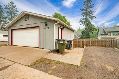 1217 E 10th Street, Duluth, MN 55805 - Photo 8