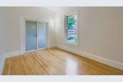 364 Bates Avenue, Saint Paul, MN 55106 - Photo 2