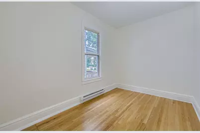 364 Bates Avenue, Saint Paul, MN 55106 - Photo 8