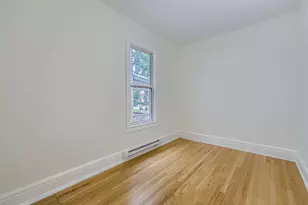 364 Bates Ave, Saint Paul, MN 55106 - Photo 8