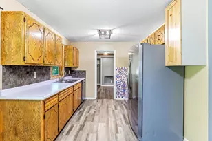 18536 147th St NW, Elk River, MN 55330 - Photo 10
