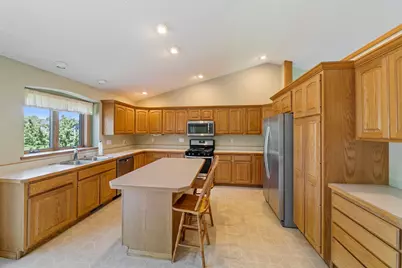9719 Hillside Trail S, Cottage Grove, MN 55016 - Photo 6