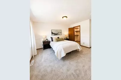 9142 Woodhall Crossing N, Minneapolis, MN 55443 - Photo 20