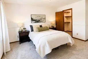 9142 Woodhall Crossing N, Minneapolis, MN 55443 - Photo 20