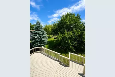 9142 Woodhall Crossing N, Minneapolis, MN 55443 - Photo 32