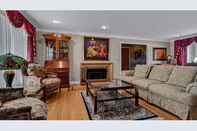 404 W Macarthur Avenue, Eau Claire, WI 54701 - Photo 6