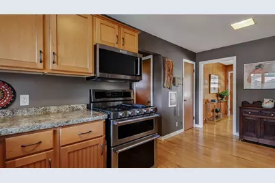 404 W Macarthur Avenue, Eau Claire, WI 54701 - Photo 12