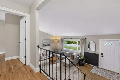 13404 Arthur Street W, Minnetonka, MN 55305 - Photo 16