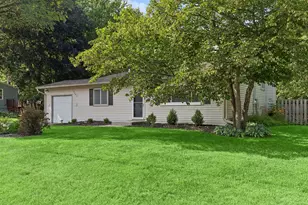 13404 Arthur St W, Minnetonka, MN 55305 - Photo 4