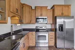 13404 Arthur St W, Minnetonka, MN 55305 - Photo 14