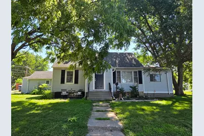 717 Forest Street, Kenyon, MN 55946 - Photo 2