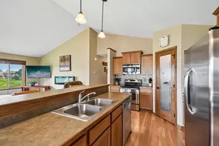 12720 314th St, Lindstrom, MN 55045 - Photo 6
