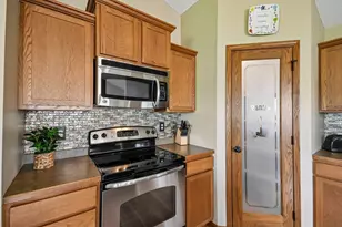 12720 314th St, Lindstrom, MN 55045 - Photo 8