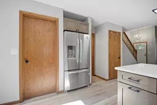 320 Jenny Ln, Owatonna, MN 55060 - Photo 12