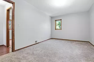 419 5th St SE, Willmar, MN 56201 - Photo 14