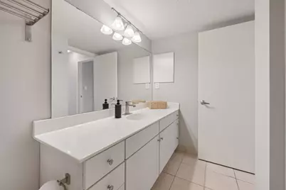 110 1st Avenue NE #F704, Minneapolis, MN 55413 - Photo 20