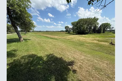 1845 287th Avenue, Dawson, MN 56232 - Photo 2