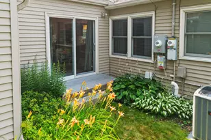 743 Parkview Ave, Saint Paul, MN 55117 - Photo 34