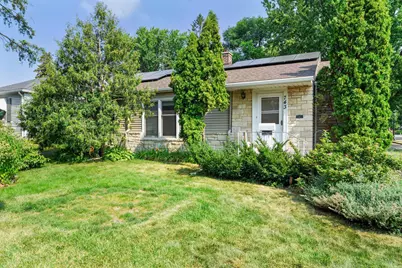 743 Parkview Avenue, Saint Paul, MN 55117 - Photo 2