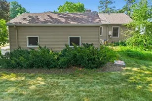 743 Parkview Ave, Saint Paul, MN 55117 - Photo 42