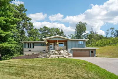 325 Townsvalley Road, River Falls, WI 54022 - Photo 2