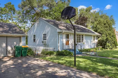 8314 Stevens Avenue S, Bloomington, MN 55420 - Photo 2