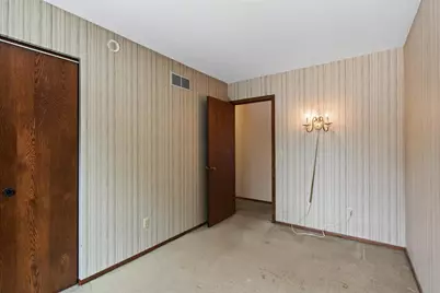1772 Eldridge Avenue W, Roseville, MN 55113 - Photo 22